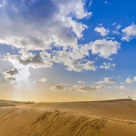 Luxury 1 Minute From The Of The Dunes Апартаменты